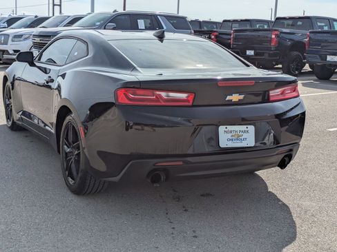 Used 2017 Chevrolet Camaro LT image 5