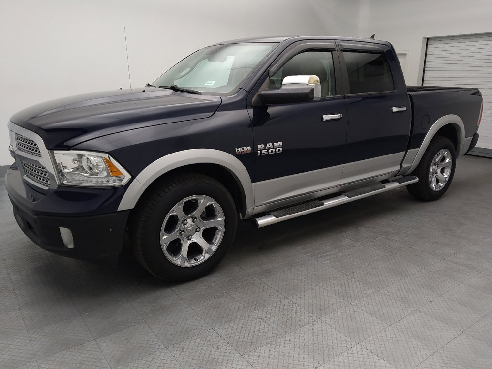 Used 2014 RAM 1500 Laramie w/ Convenience Group AWD/4WD image 2