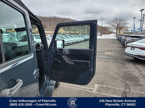 Used 2016 Jeep Wrangler Unlimited Sport AWD/4WD image 37