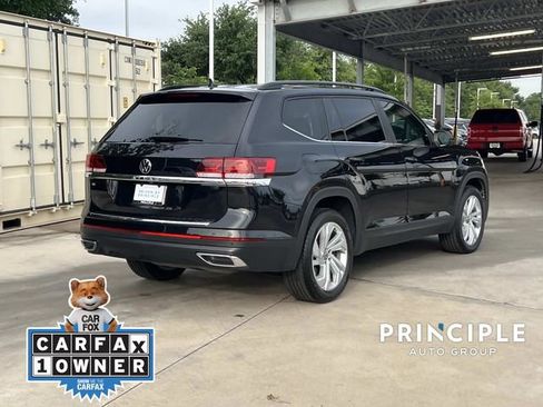 Used 2023 Volkswagen Atlas SE w/ Panoramic Sunroof Package image 11