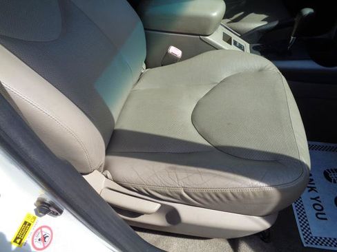 Used 2008 Toyota RAV4 Limited AWD/4WD image 18