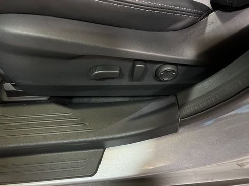 Certified 2025 Subaru Outback Limited image 54