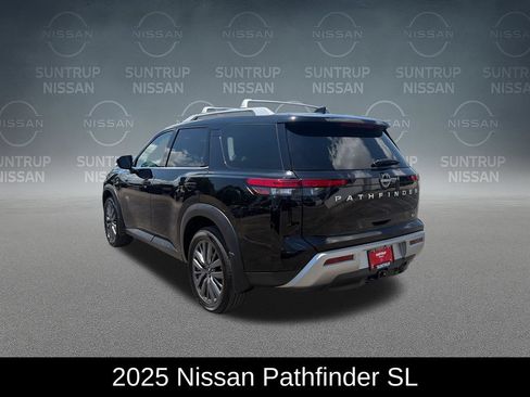 Used 2025 Nissan Pathfinder SL w/ SL Premium Package FWD image 3