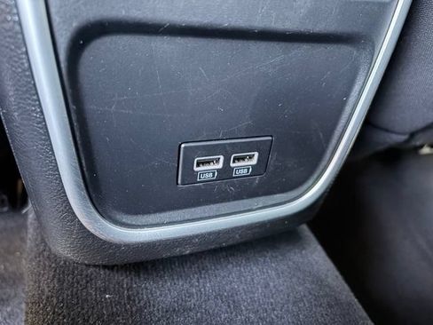 Used 2023 Dodge Charger SXT RWD image 10