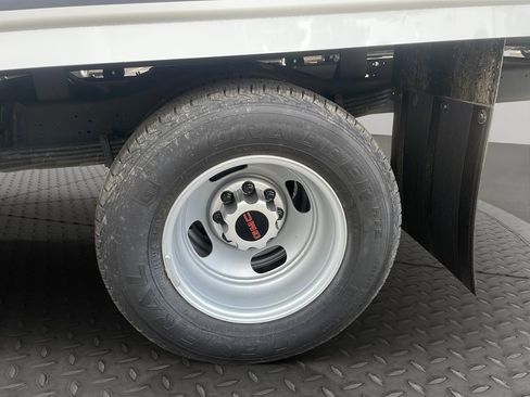 New 2025 GMC Savana 3500 w/ Power Convenience Package image 21