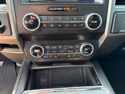 Used 2021 Ford Expedition XLT RWD image 24
