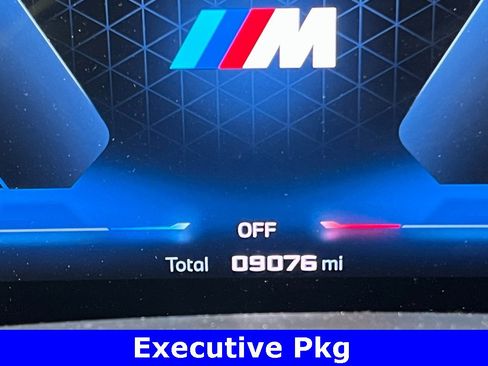 Used 2025 BMW X7 M60i w/ Executive Package image 2