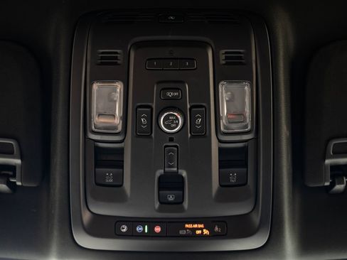 Used 2023 GMC Yukon Denali AWD/4WD image 41
