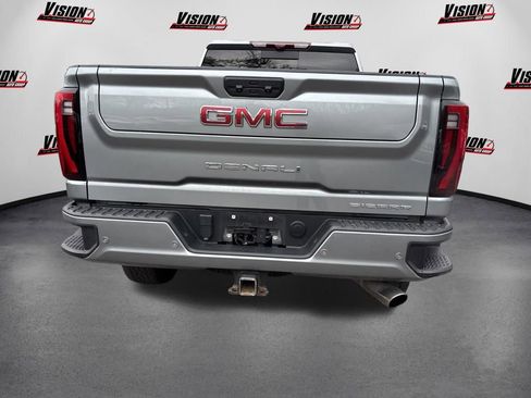 Used 2024 GMC Sierra 2500 Denali w/ Denali Reserve Package AWD/4WD image 6