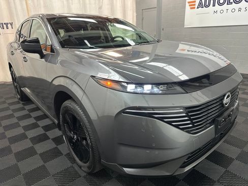 Used 2025 Nissan Murano SV AWD/4WD image 2