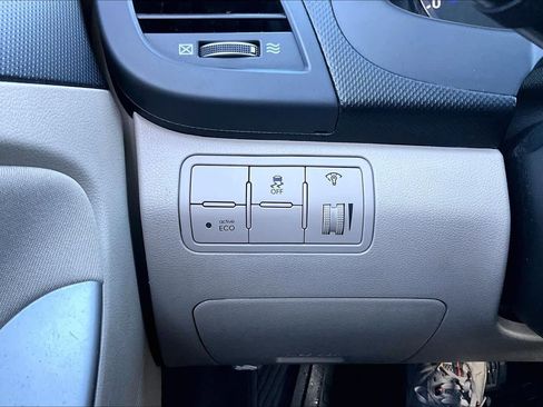 Used 2017 Hyundai Accent SE image 32