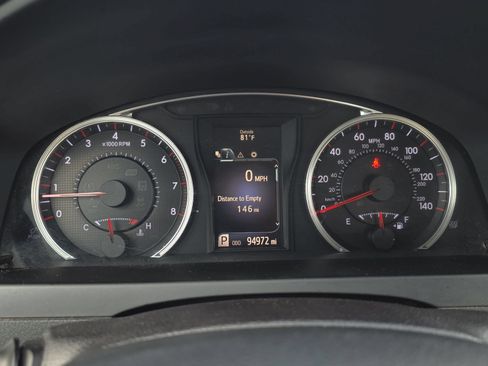 Used 2015 Toyota Camry SE FWD image 16