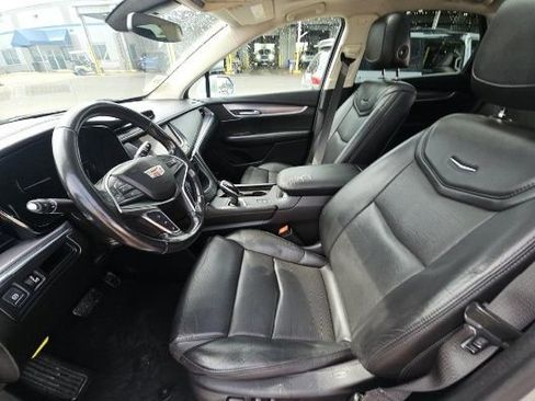 Used 2019 Cadillac XT5 Premium Luxury image 5