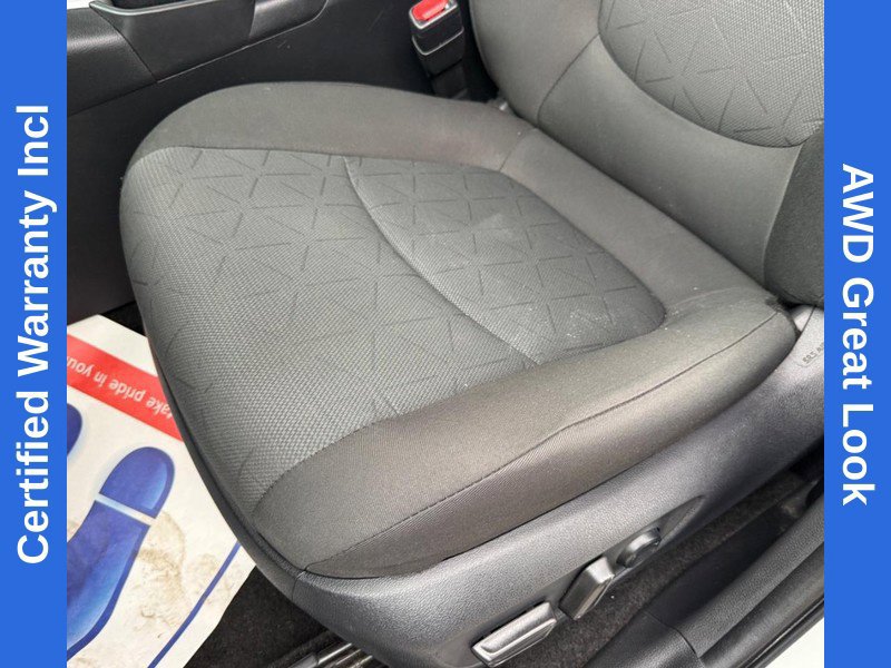 Used 2023 Toyota RAV4 XLE AWD/4WD image 17