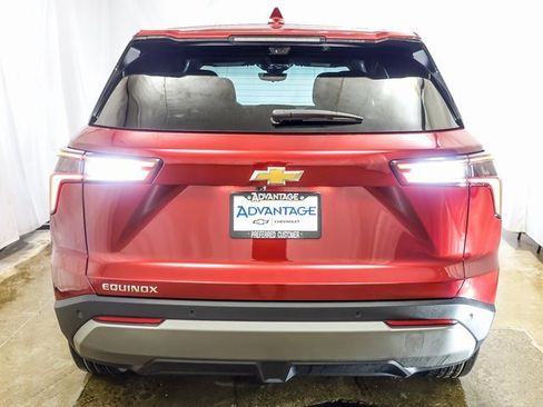 New 2026 Chevrolet Equinox LT image 6