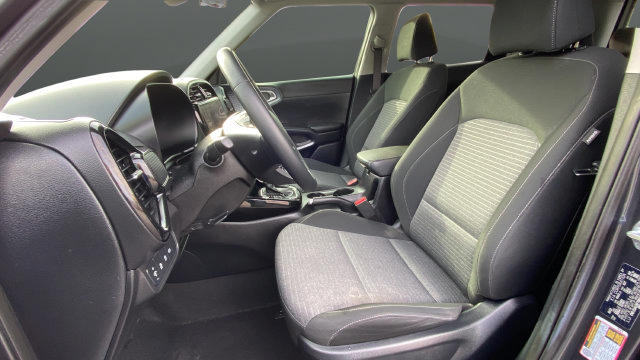 Used 2023 Kia Soul EX FWD image 9