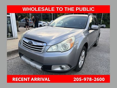 Used 2011 Subaru Outback 3.6R Limited w/ PWR Moonroof Pkg AWD/4WD image 1