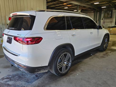 Used 2024 Mercedes-Benz GLS 450 4MATIC image 6