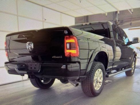 Used 2022 RAM 2500 Laramie AWD/4WD image 4