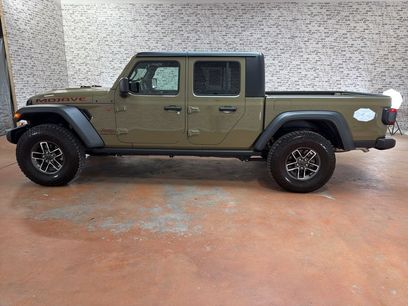 Used 2025 Jeep Gladiator Mojave w/ Safety Group