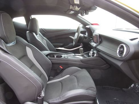 Used 2024 Chevrolet Camaro SS RWD image 14