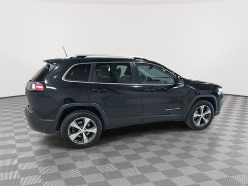 Used 2019 Jeep Cherokee Limited image 6