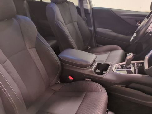 Used 2023 Subaru Outback Premium AWD/4WD image 9