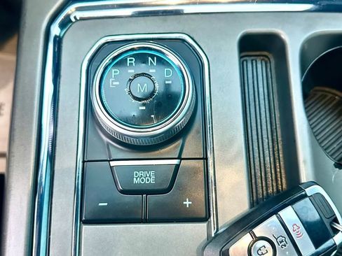 Used 2020 Ford Expedition XLT w/ Black Accent Package RWD image 35
