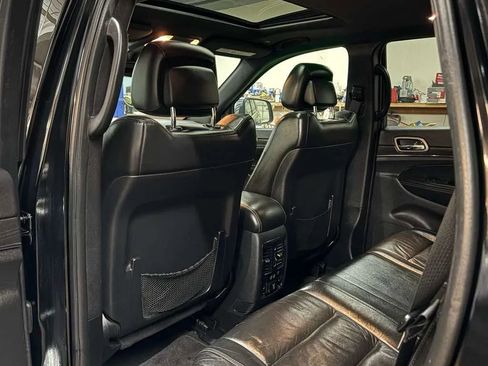 Used 2017 Jeep Grand Cherokee Limited AWD/4WD image 25