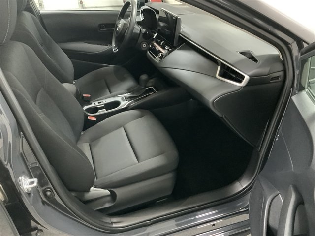 Used 2025 Toyota Corolla LE FWD image 20
