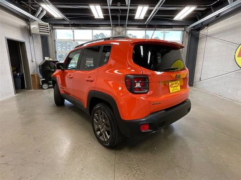 Used 2016 Jeep Renegade 75th Anniversary AWD/4WD image 3