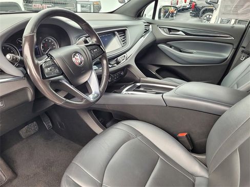 Used 2023 Buick Enclave Essence image 11
