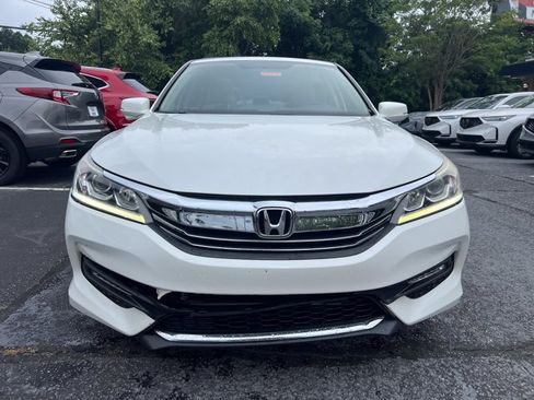 Used 2016 Honda Accord EX image 8
