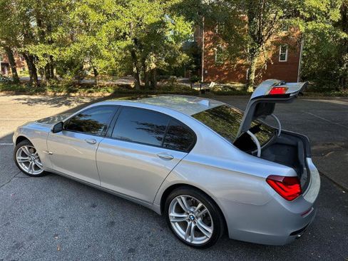 Used 2013 BMW 740Li image 16