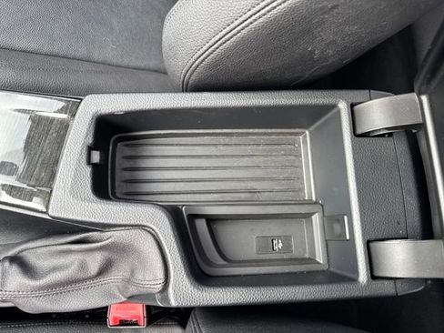 Used 2018 BMW 330e image 25