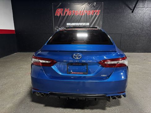 Used 2018 Toyota Camry XSE FWD image 4