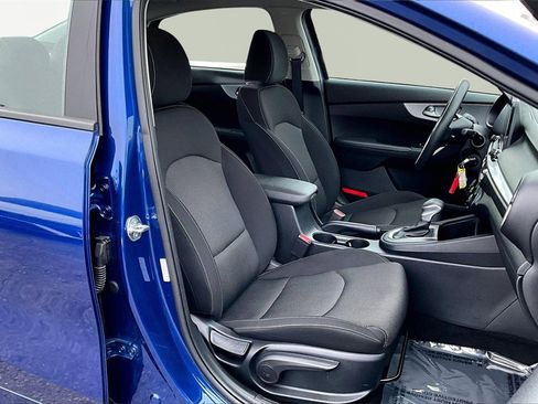 Used 2024 Kia Forte LXS image 7