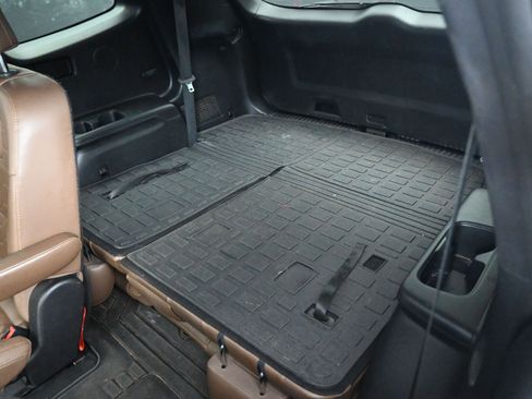 Used 2020 Kia Telluride SX w/ SX Prestige Package image 19