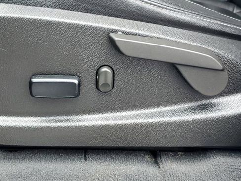 Used 2022 Chevrolet Colorado ZR2 image 9