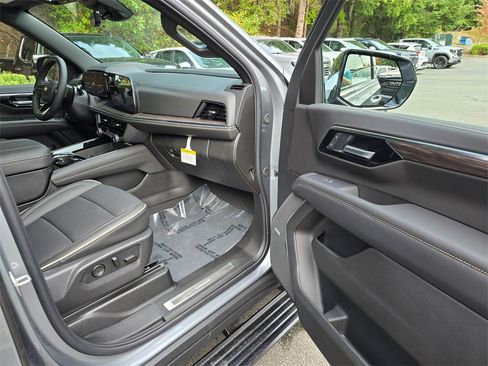 New 2026 Chevrolet Blazer EV LT image 12