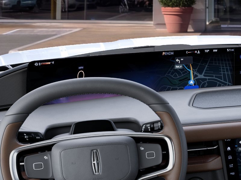 New 2027 Lincoln Navigator Reserve AWD/4WD image 13