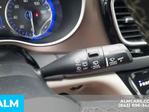 Used 2023 Chrysler Voyager LX FWD image 16