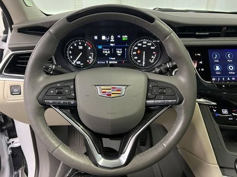 Used 2024 Cadillac XT6 Premium Luxury w/ Technology Package AWD/4WD image 14