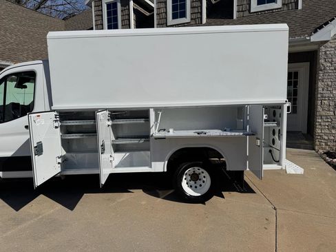 Used 2017 Ford Transit 350 138 DRW w/ Interior Upgrade Package image 27