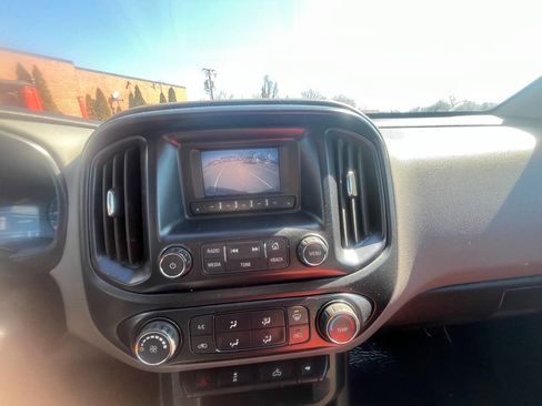 Used 2017 Chevrolet Colorado W/T w/ WT Convenience Package image 10