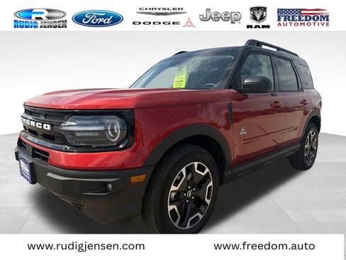 Used 2024 Ford Bronco Sport Outer Banks w/ Tech Package AWD/4WD image 1