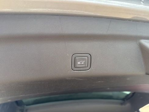 Used 2025 Chevrolet Tahoe LT AWD/4WD image 22