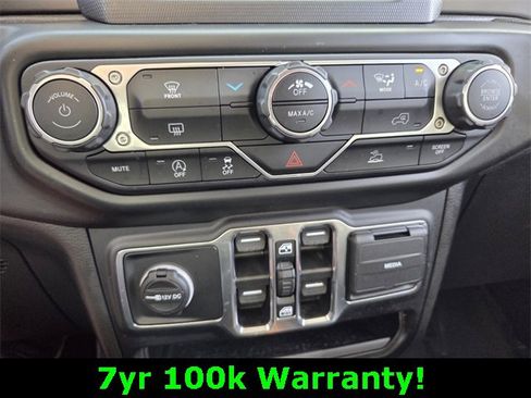 Certified 2022 Jeep Gladiator Sport image 26