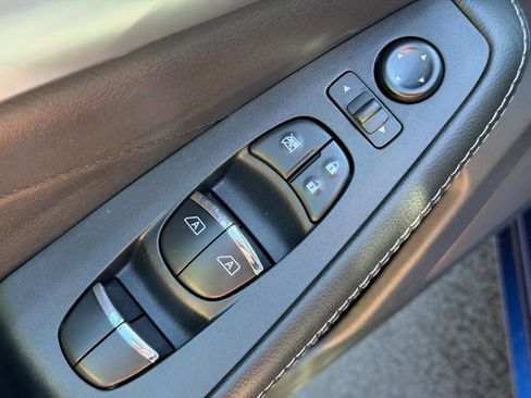 Used 2023 Nissan Maxima SL FWD image 16