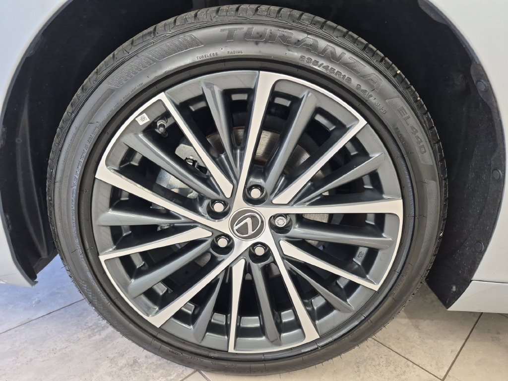 Certified 2025 Lexus ES 350 w/ Premium Package FWD image 12